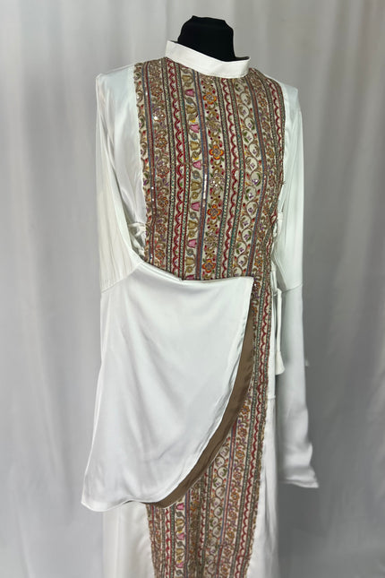 Noor-e- Zareen